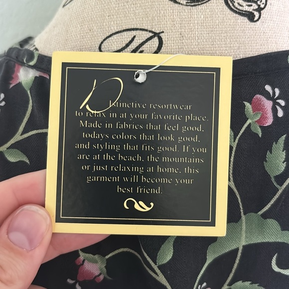 100% SILK Top Threads Sportswear Resort Wear Tank Black w/ Floral Pattern Small - Picture 7 of 12